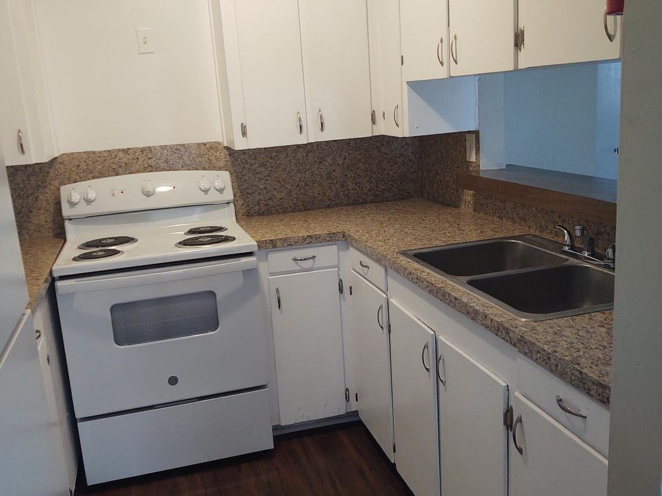 1st image of 2405 Palmer Hwy #40