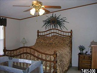 4th image of 33 Jacqueline Dr
