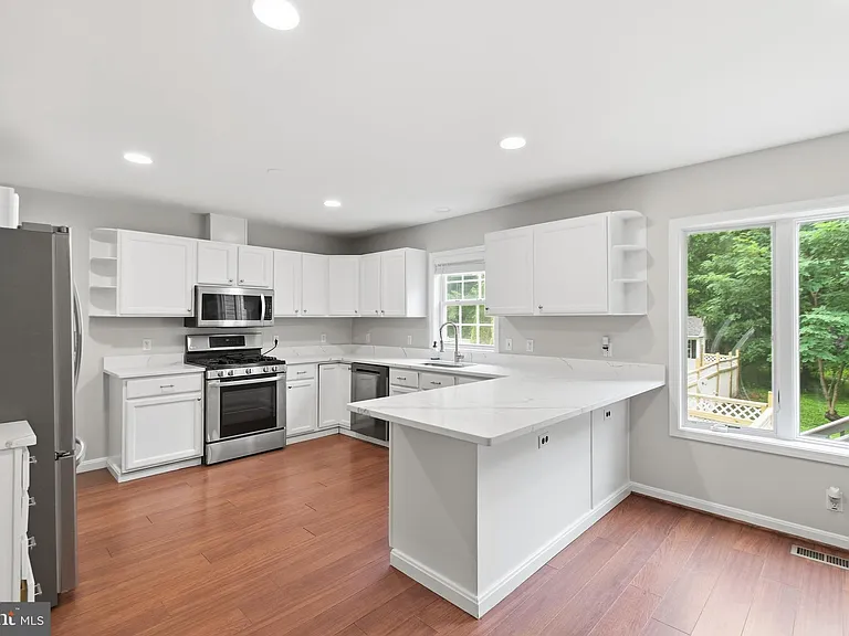 24674 Peach Orchard Ln — Photo 16