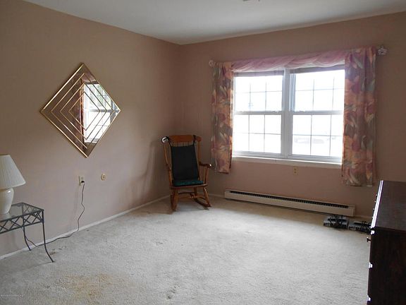 3rd image of 1208D Shetland Dr