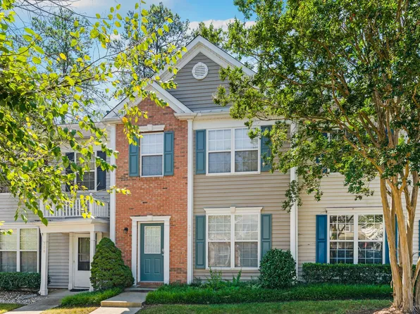 306 Canyon Lake Cir, Morrisville, NC 27560