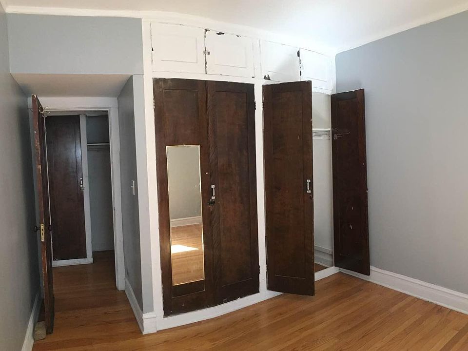 1st image of 3125 N Hamlin Ave #1D