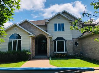 E10102 Antler Ct, Reedsburg, WI 53959