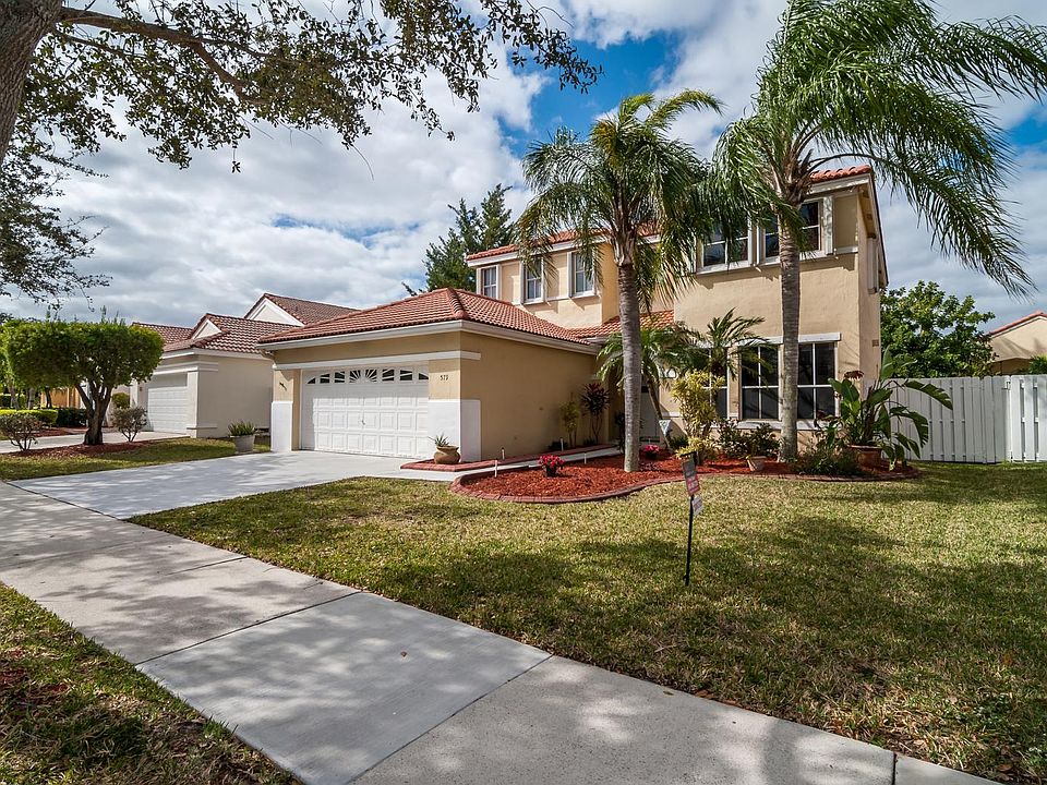 1st image of 579 Carrington Dr