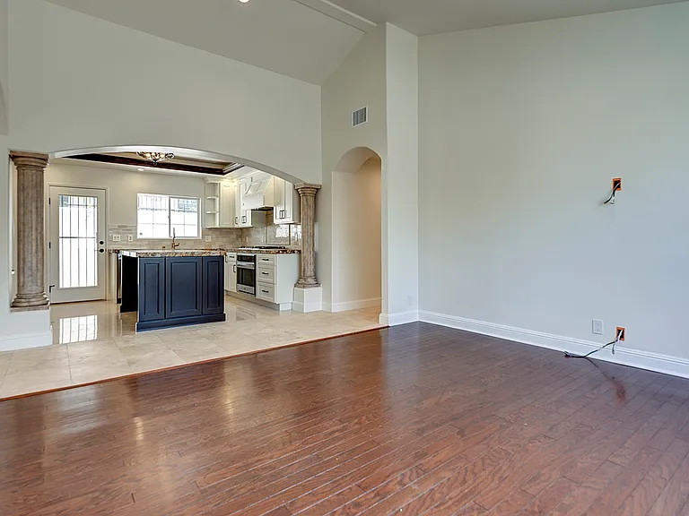 712 N Vista St — Photo 10