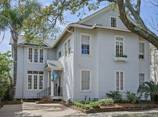 7030 Hickory St, New Orleans, LA 70118