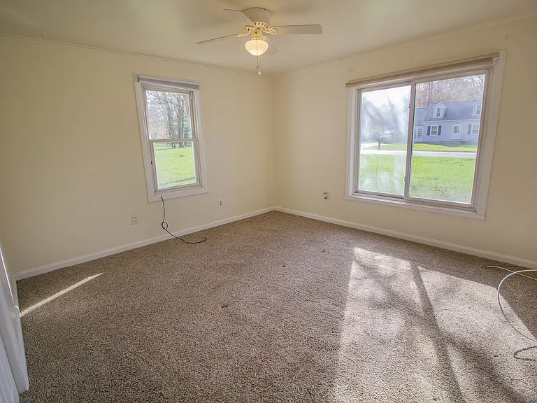 934 Mohegan Rd — Photo 17