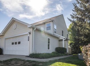 865 Overlook Ridge Dr, Cleveland, OH 44109