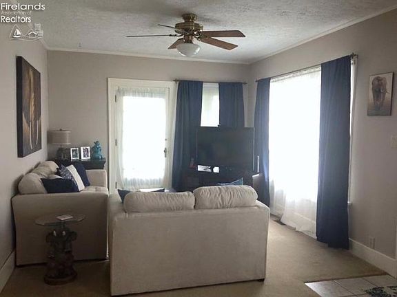 4th image of 801 Euclid St