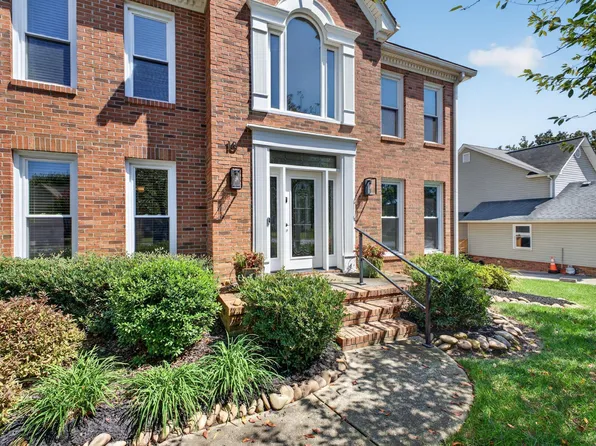 18 Middlecreek Way, Greenville, SC 29607