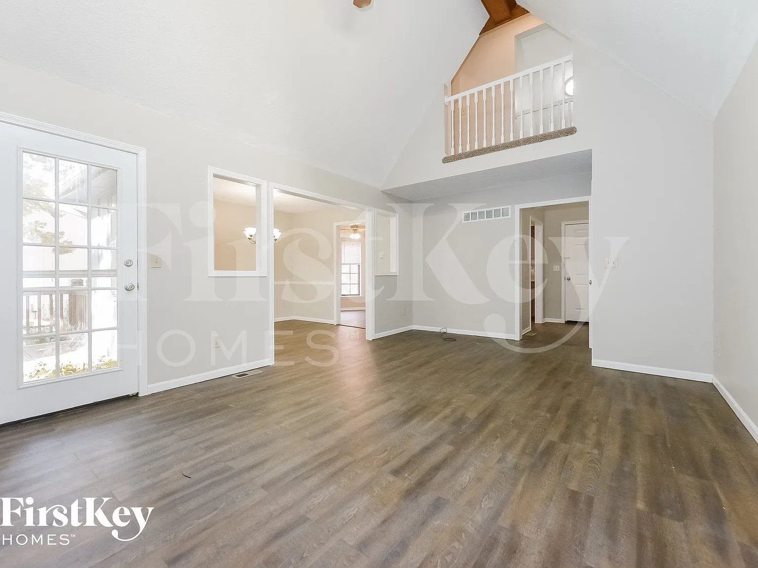 4 bed, 2.0 bath, 1494 sqft, $2,605 — Photo 3