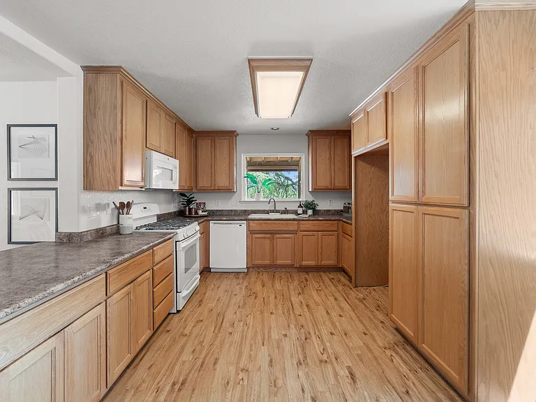 6825 Monitor Ct — Photo 10