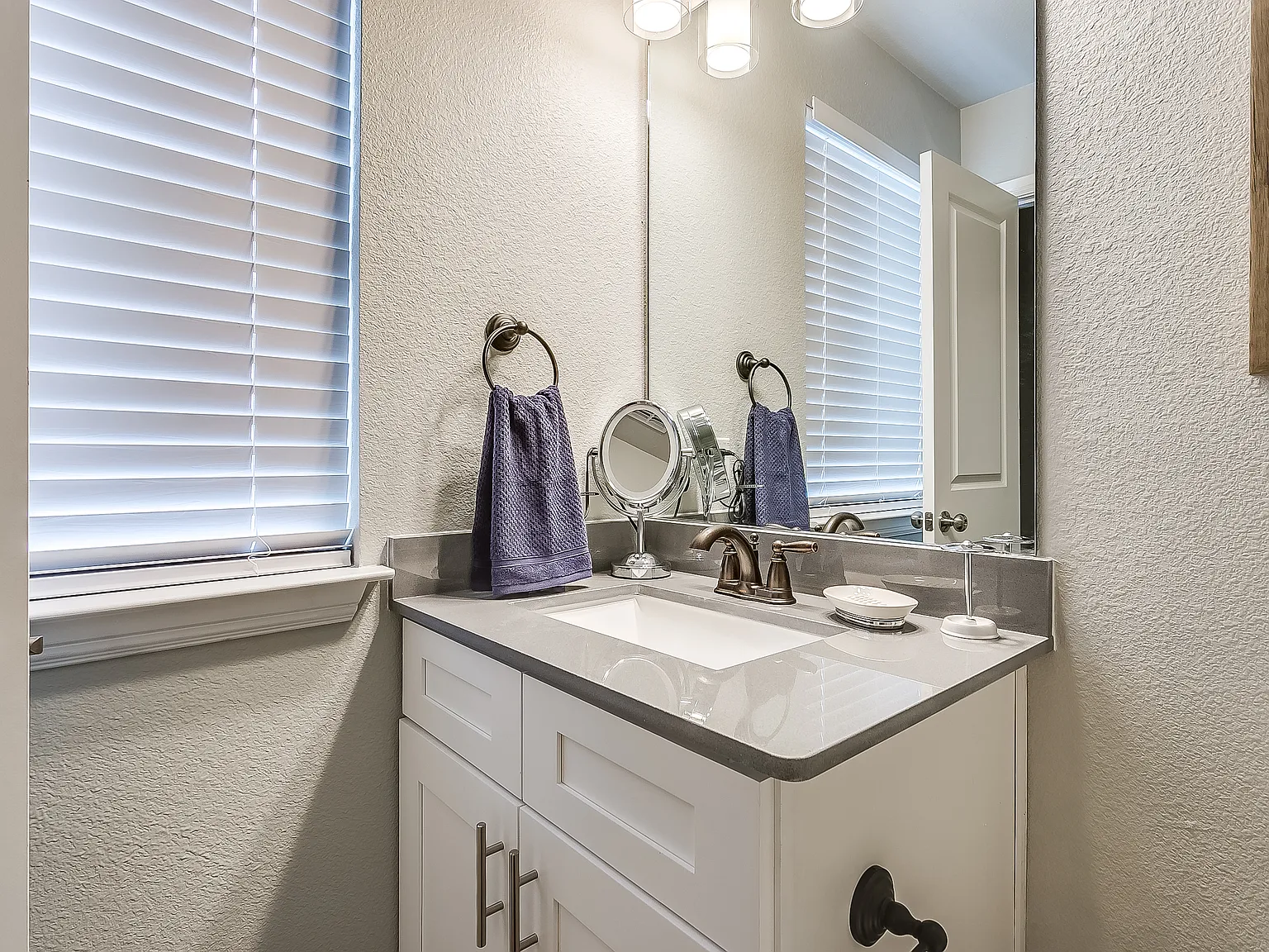 3809 Huntington Rd Denton, TX 76209 - 1 — Photo 4