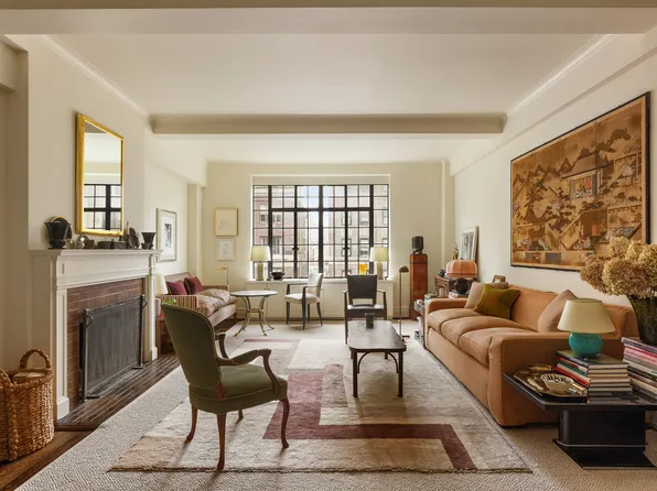 175 East 79th Street image 1 of 11