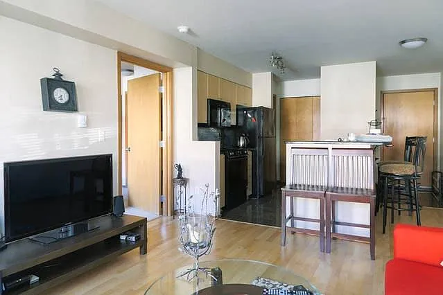 412 11th Ave