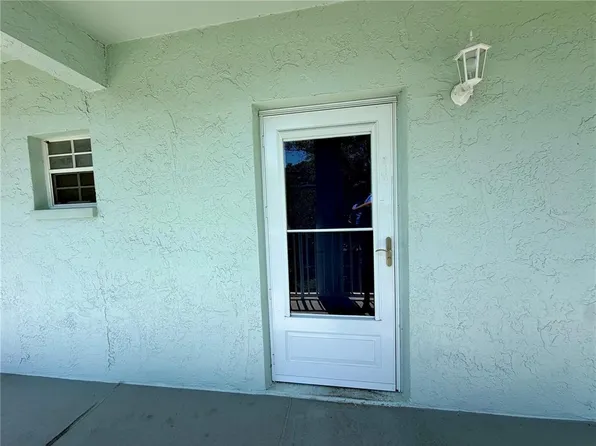 1706 Belleair Forest Dr, Belleair, FL