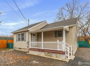 33 Kearney Rd, South Amboy, NJ 08879
