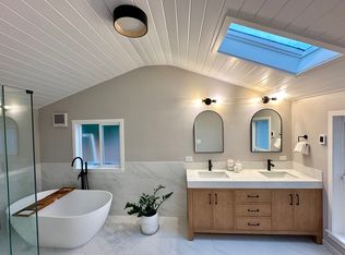 (Undisclosed Address), Lynnwood, WA 98087