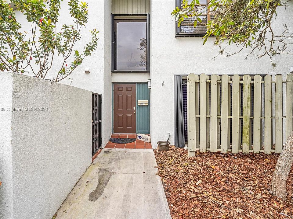 1st image of 6651 Sunset Dr #36