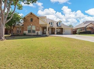 2939 N Camino Lagos, Grand Prairie, TX 75054