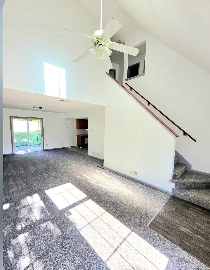 3 bed, 2.5 bath, 1437 sqft, $1,595 — Photo 3