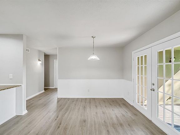 4th image of 17403 Wild Willow Ln