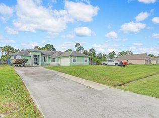 1066 SW Calmar Ave, Port Saint Lucie, FL 34953