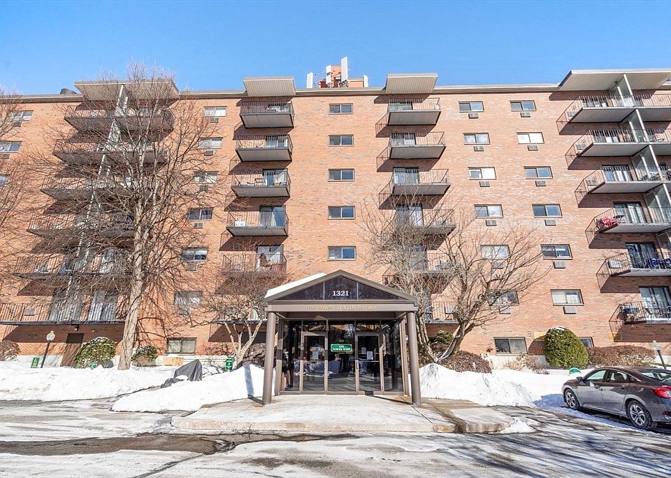 1st image of 1321 Worcester Rd APT 610