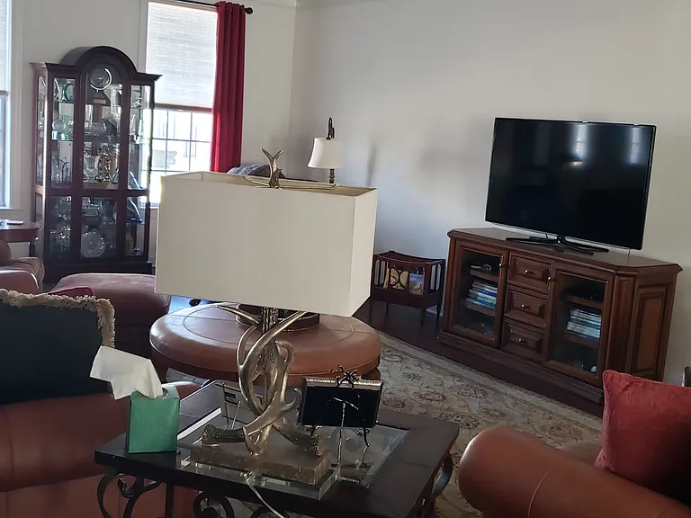 18 Peacock Way — Photo 8
