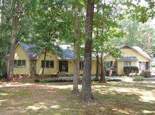 1820 Commonwealth Ave, Cumming, GA 30041