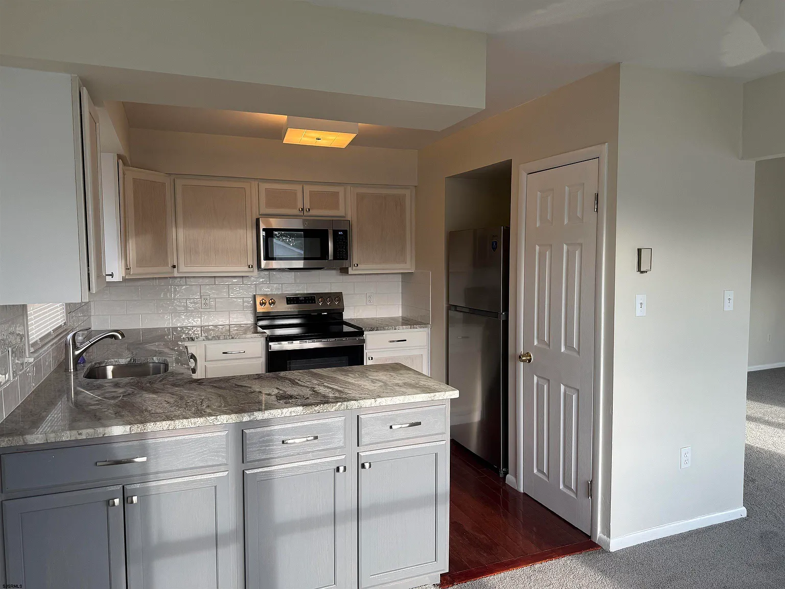 2 bed, 2.0 bath, $2,500 — Photo 3