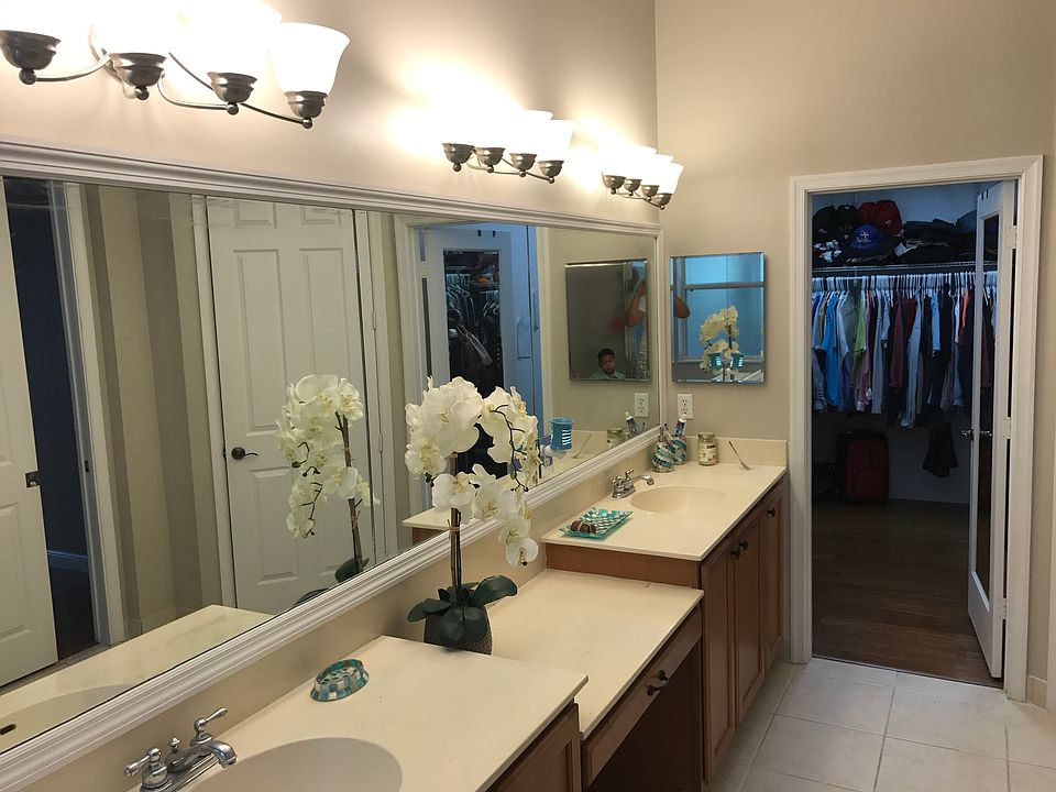 2nd image of 6651 Aliso Ave