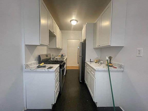 2nd image of 97 Brooklyn Ave #2J