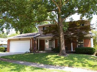 8822 Forest Heights Dr, Saint Louis, MO 63123