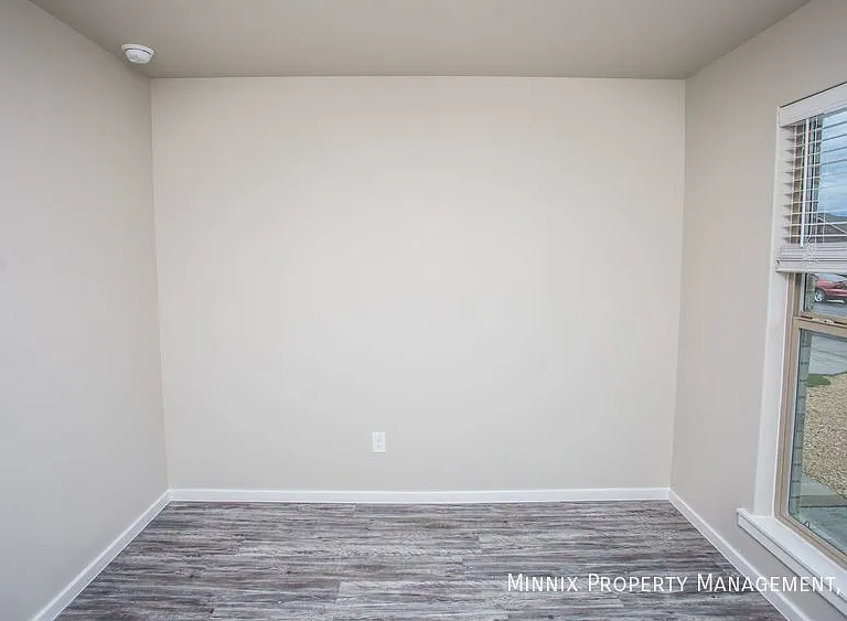 2102 N Avenue L #A — Photo 11