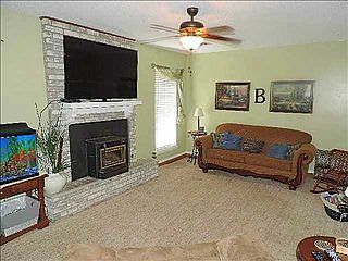5th image of 8 Chickasaw Dr