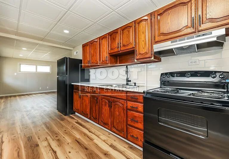 1823 Rutland Ave — Photo 5