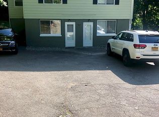 111 Red Mill Rd, Cortlandt Manor, NY 10567