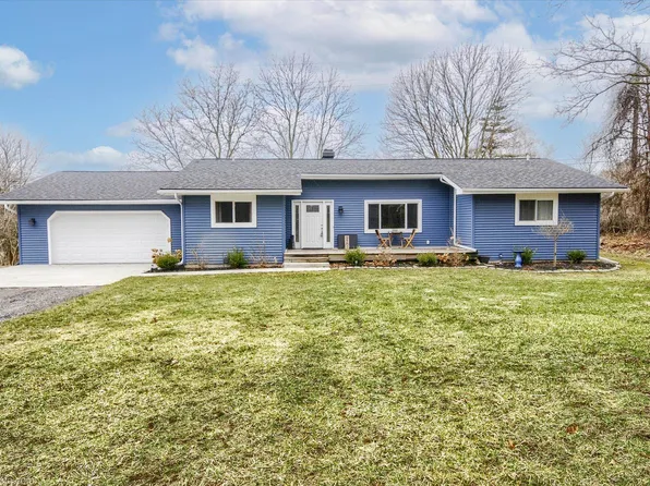 9701 Ellis Rd, Clarkston, MI 48348