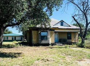 706 W 5th St, Brady, TX 76825