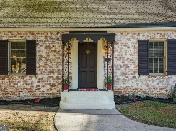 833 Martina Dr NE, Atlanta, GA 30305