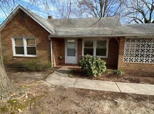 191 Periwinkle Rd, Eden, NC 27288