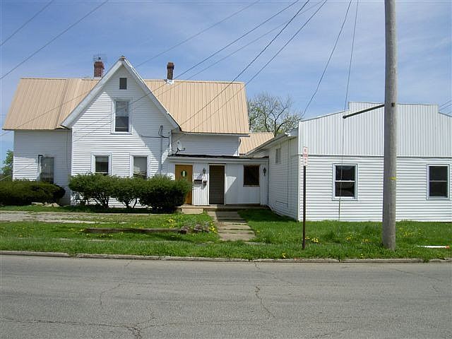 2nd image of 803 Orange St