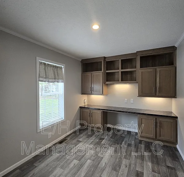 501 S Edwards Ave #1 — Photo 34