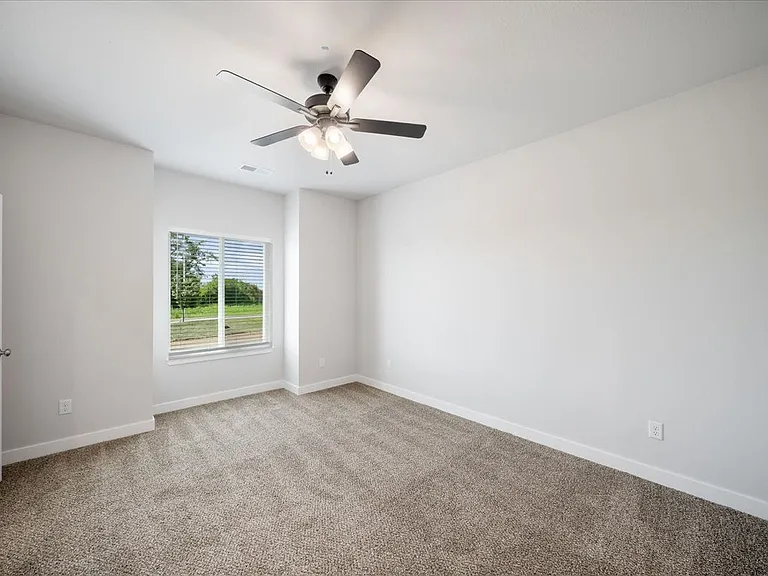 Barry West Townhomes — Photo 90