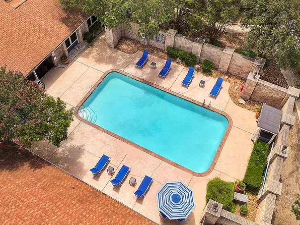 Stoneleigh Apartments