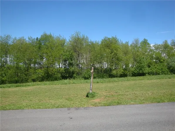 843 Greenfield Rd #T, Derry, PA 15627