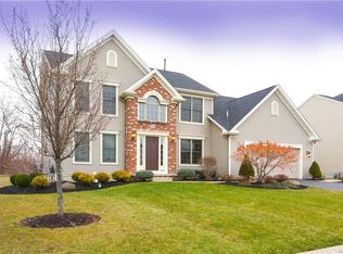 5144 Woodway Ct, Hamburg, NY 14075