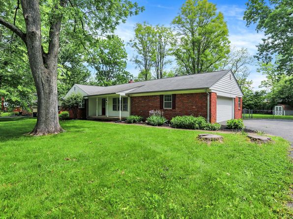 10575 Greentree Dr
