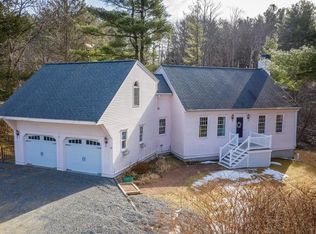 17 Richardson Dr, Fitchburg, MA 01420